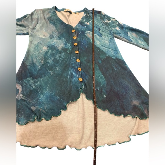 Soft Surroundings Blue V-Neck Top Size PXS With Buttons And Ruffled Hemline - Picture 9 of 11